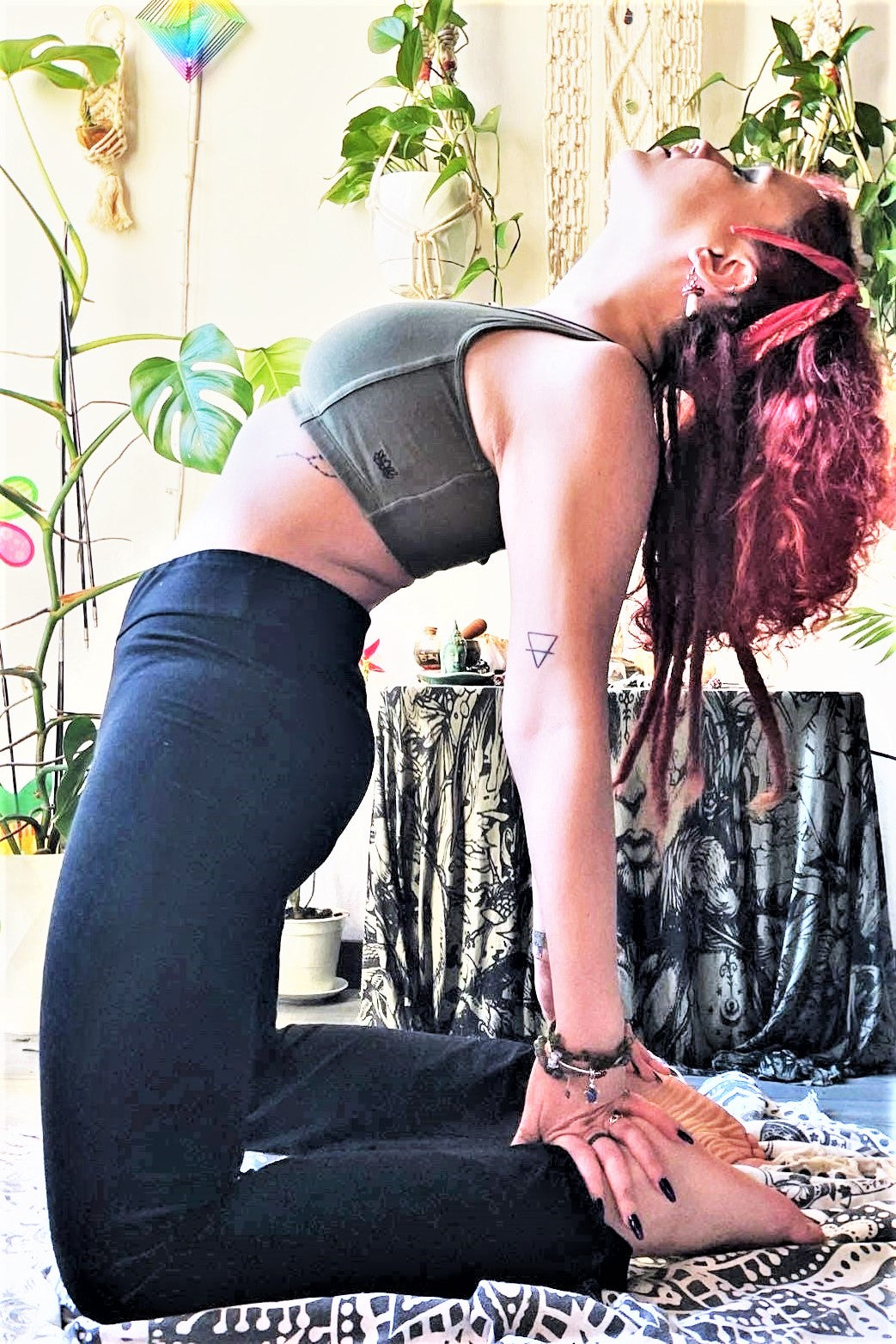 Flared Yoga Pants in Onyx